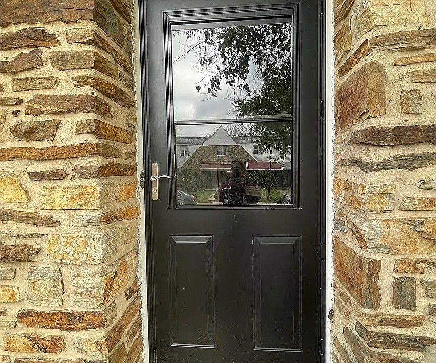 1st image of 5115 Pembridge Ave #5115