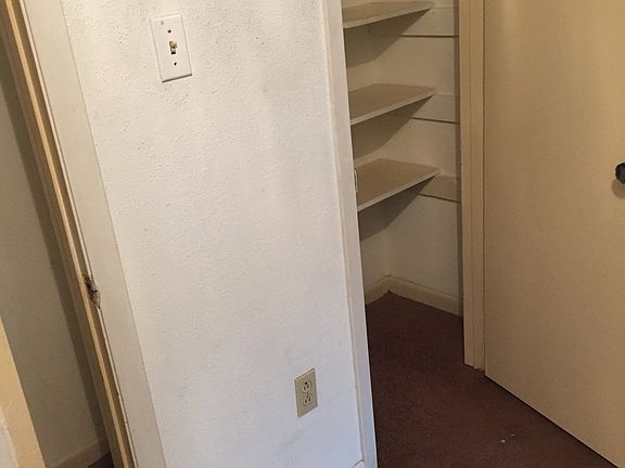 2nd image of 2404 Giuffrias Ave APT B