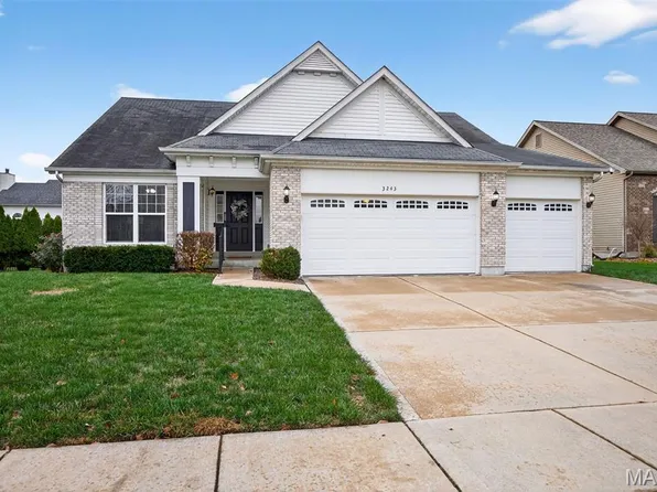 3243 Chester Blvd, Saint Charles, MO 63301