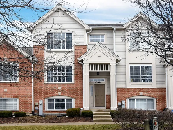 3388 Sanctuary Dr, Elgin, IL 60124