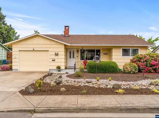 943 Oregon Way, Woodburn, OR 97071