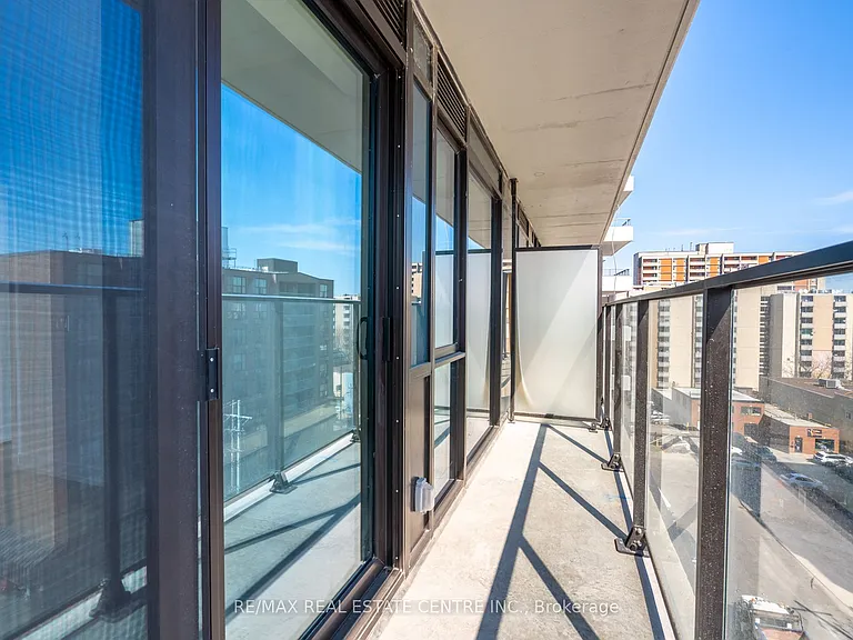 1 Jarvis St #725 — Photo 21