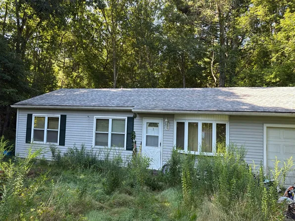 8 Cornell Cir, Dartmouth, MA 02748