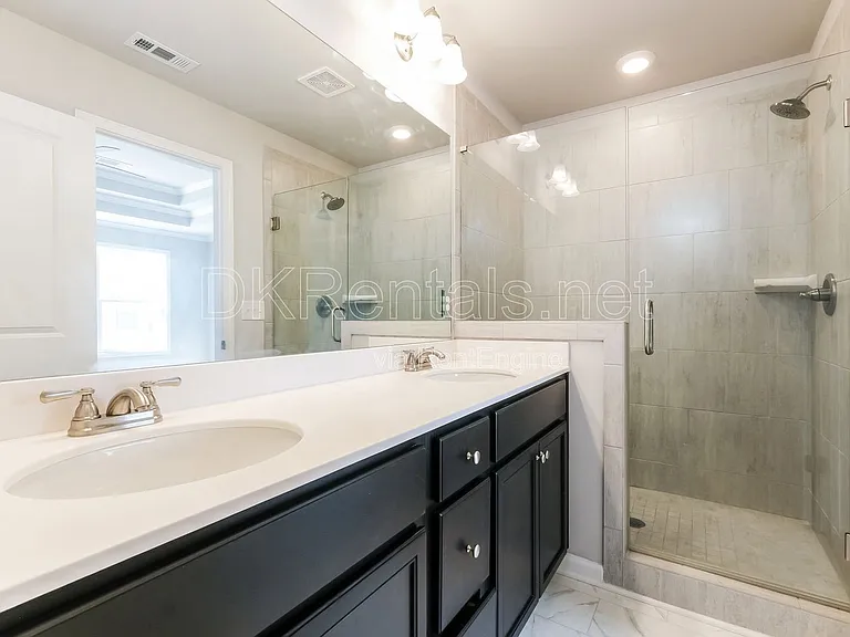 5350 Fox Den Rd — Photo 11
