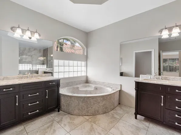 10081 Umberland Pl, Boca Raton, FL 33428