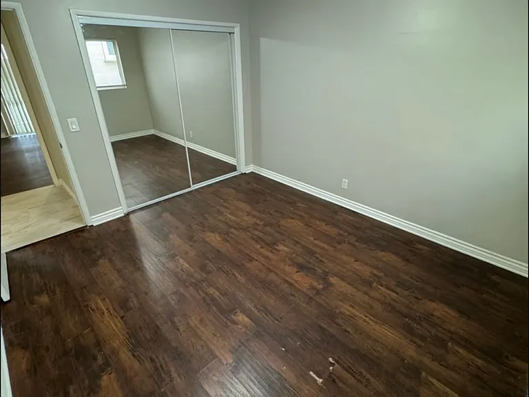 1332 E Broadway — Photo 12