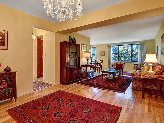 3rd image of 629 Kappock St APT 6B