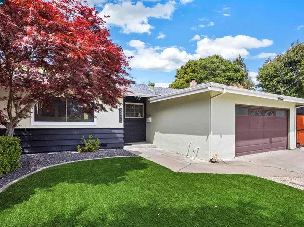 2495 Wright Ave, Pinole, CA 94564