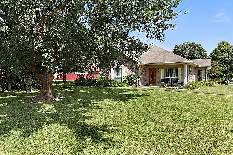 637 St Rita, Brusly, LA 70719 Zillow