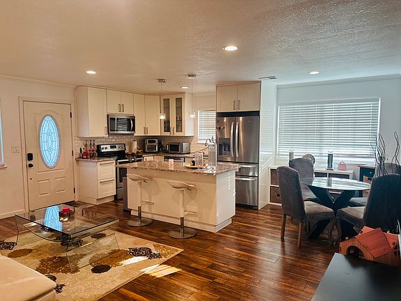 2nd image of 792 Warring Dr APT 4