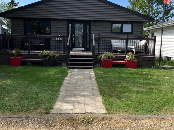 705 Prospect AVENUE, Oxbow, SK S0C 2B0