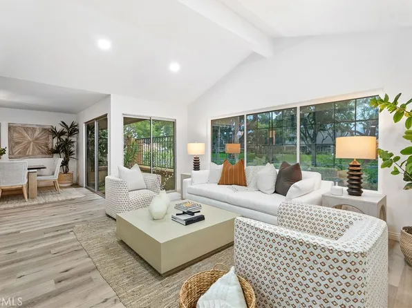 16 E Yale Loop #28, Irvine, CA 92604