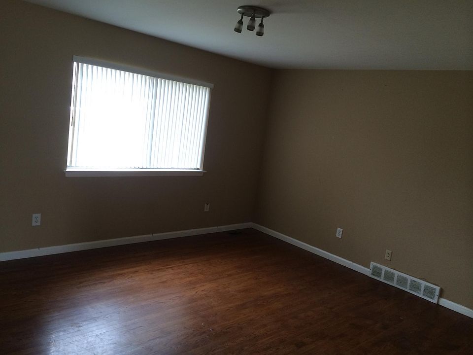 2nd image of 8401 18 Mile Rd APT 79