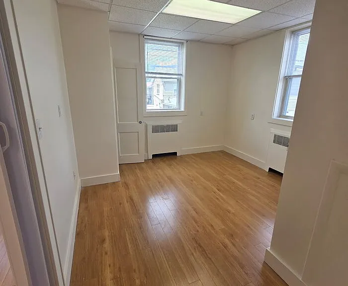 704 Poplar St #105 — Photo 5