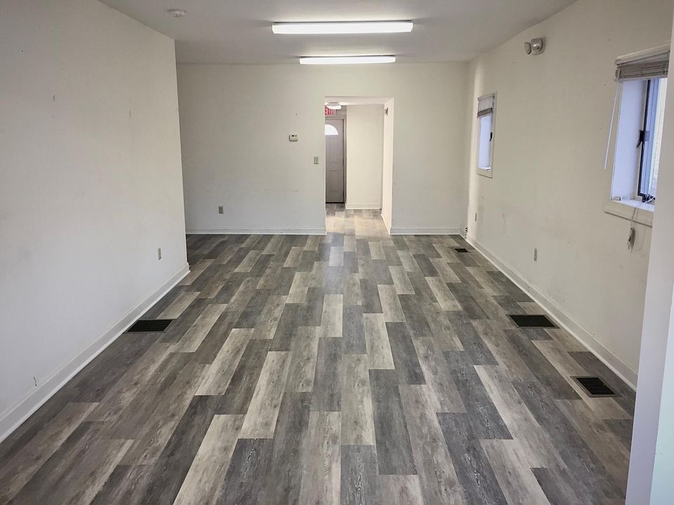 2nd image of 75 W High St #1