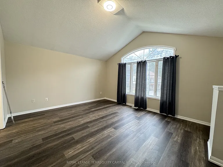 349 Edgehill Dr — Photo 16