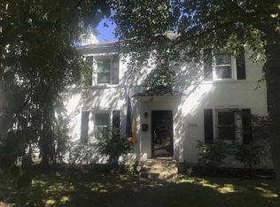 2565 Albert Dr SE, East Grand Rapids, MI 49506