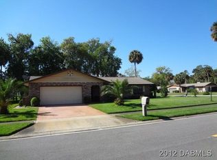 101 Kings Point Ct, Daytona Beach, FL 32119