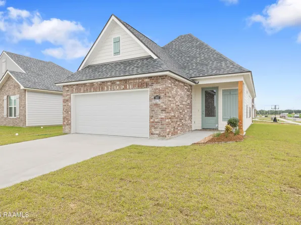 207 Long Creek Ln, Scott, LA 70583