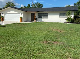 8943 Chatham St, Fort Myers, FL 33907