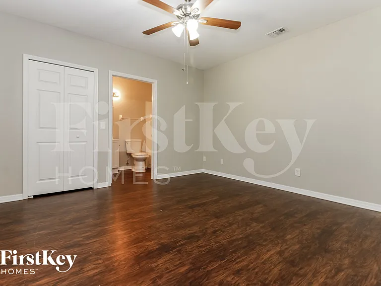 2849 Peake St — Photo 8