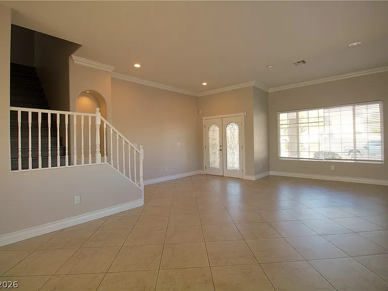 7613 Mooring Ave — Photo 5