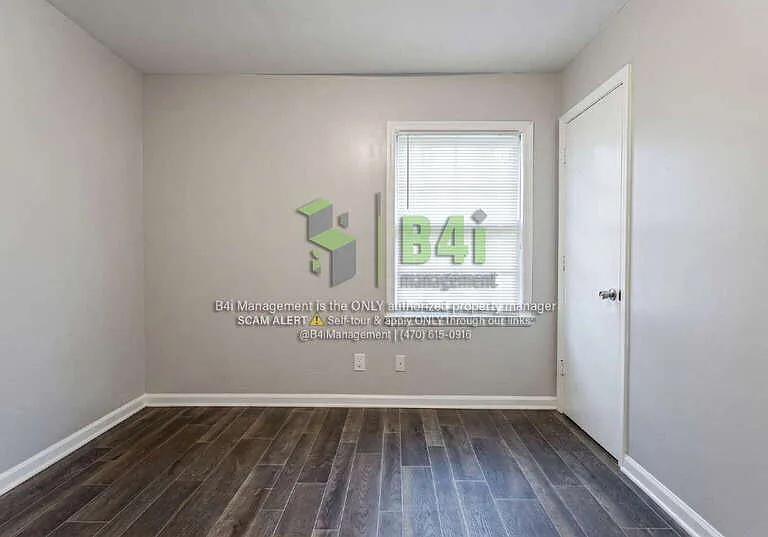 4 Dean Dr — Photo 12
