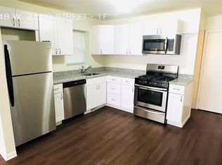 1048 W 32nd St APT 1F, Chicago, IL 60608