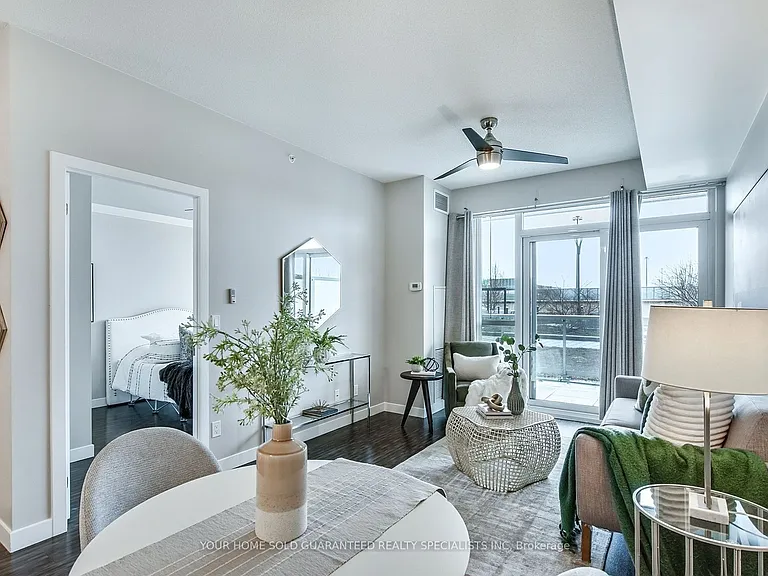 2093 Fairview St #408 — Photo 4