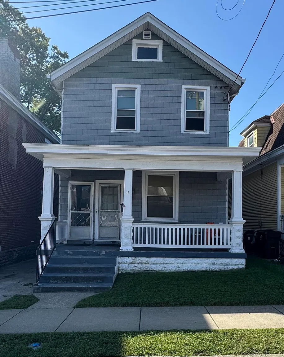 15 E 41st St photo 1