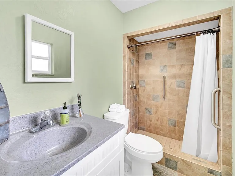5 SE Ocale Way — Photo 13