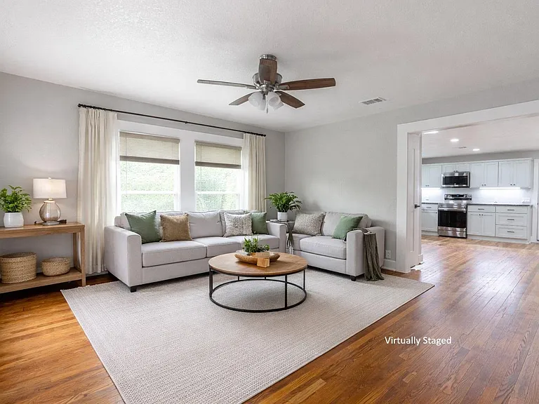 329 Flores St — Photo 4