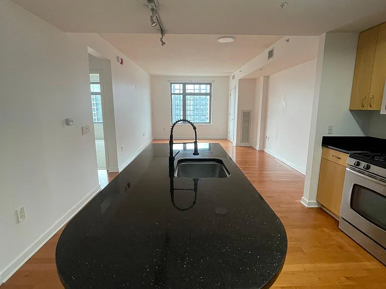 475 K St NW #814 — Photo 6