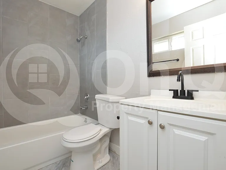 6040 N 21st Ave #5 — Photo 10