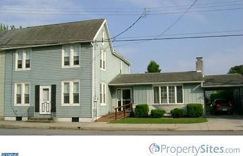 1st image of 114 W Elm St