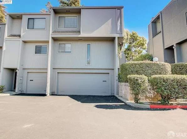 1036 Clubhouse Dr, Hayward, CA 94541