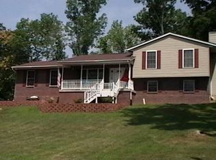3698 Doe Valley Pkwy E, Brandenburg, KY 40108