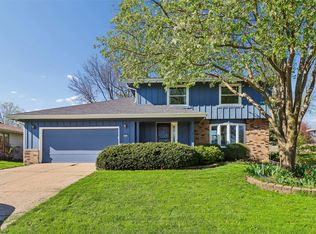 822 SE Uehlamar Dr, Ankeny, IA 50021