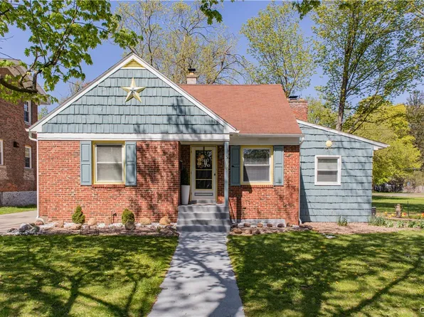 100 3rd St, Liverpool, NY 13088