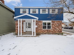 900 Bell Ave, Carnegie, PA 15106