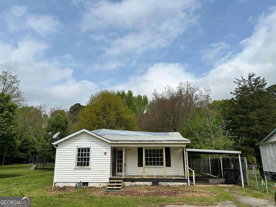 1st image of 649 Mozley Dr SE