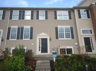 240 Lionel Dr, Grayslake, IL 60030