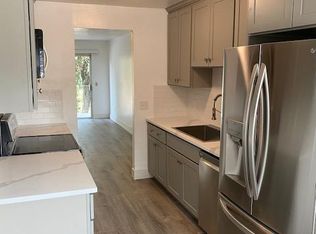 101 Olive St #4, Santa Rosa, CA 95401