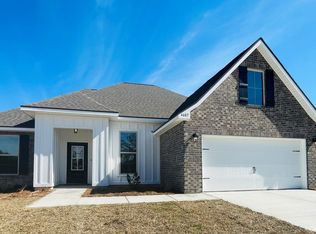 4607 Jayhawk Dr, Crestview, FL 32539