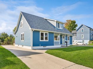 1723 S 4th Ave E, Newton, IA 50208