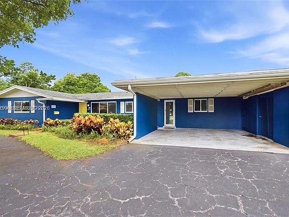 5th image of 341 SW 54th Ave
