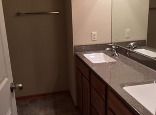 6174 Laroche Rd, Lincoln, NE 68526