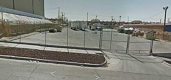 3rd image of 6018 Brook Hollow Dr