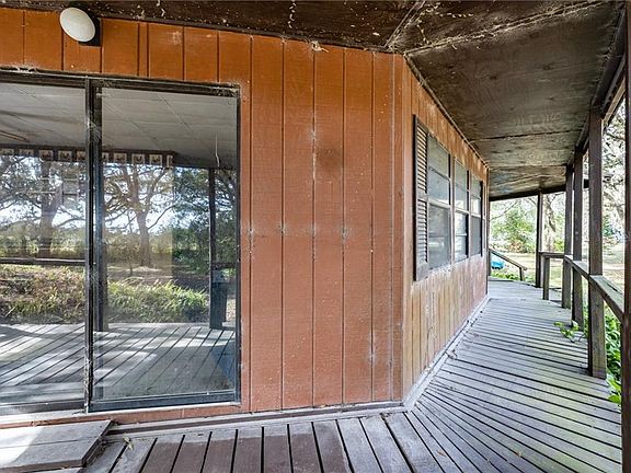 5th image of 32608 Knollwood Ln