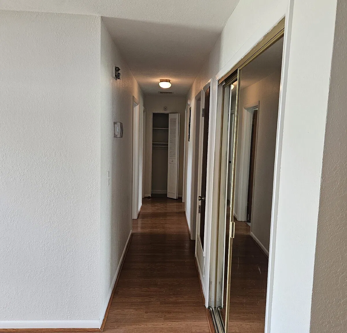 3 bed, 2.0 bath, 1168 sqft, $2,495 — Photo 3